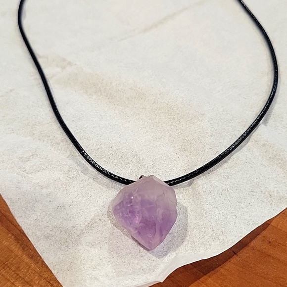 Amethyst healing stone on adjustable 18-in waxed cord Reiki, Chakra, yoga Purple - Picture 4 of 5